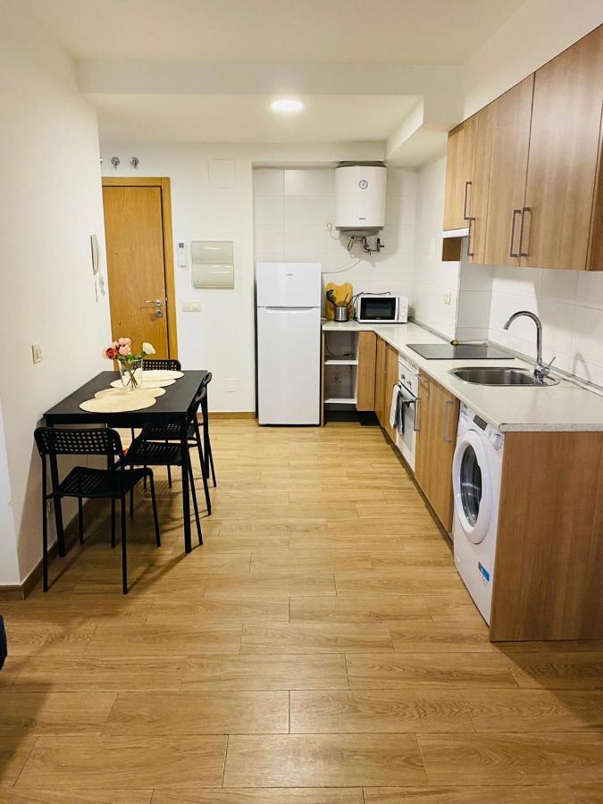 Cinque Terre Apartments Madrid Bagian luar foto