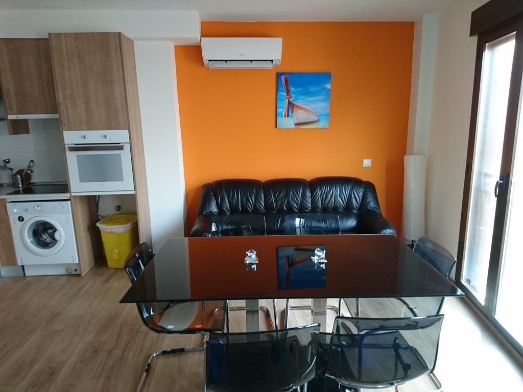 Cinque Terre Apartments Madrid Bagian luar foto