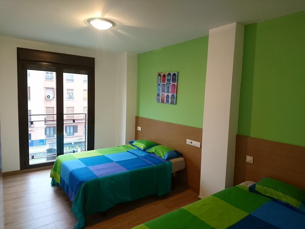 Cinque Terre Apartments Madrid Bagian luar foto