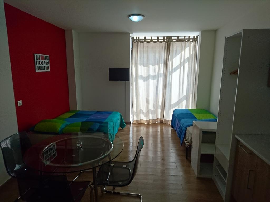 Cinque Terre Apartments Madrid Bagian luar foto