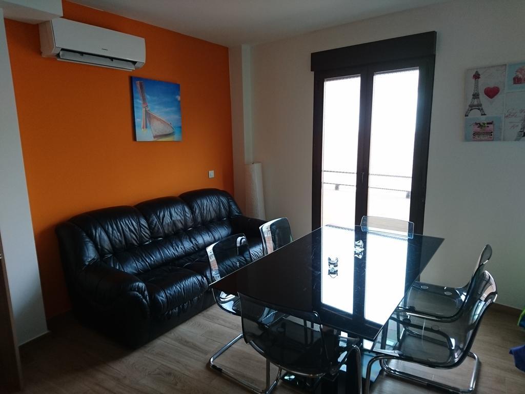 Cinque Terre Apartments Madrid Bagian luar foto
